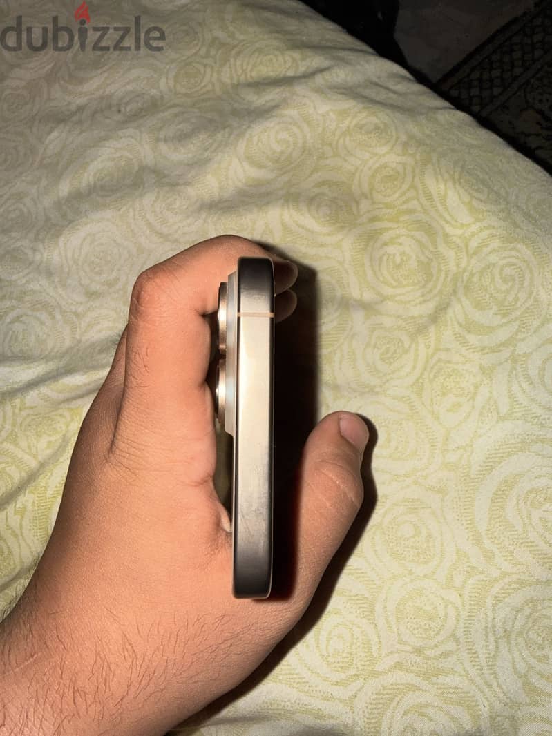 Apple - iPhone 16 Pro Max 2