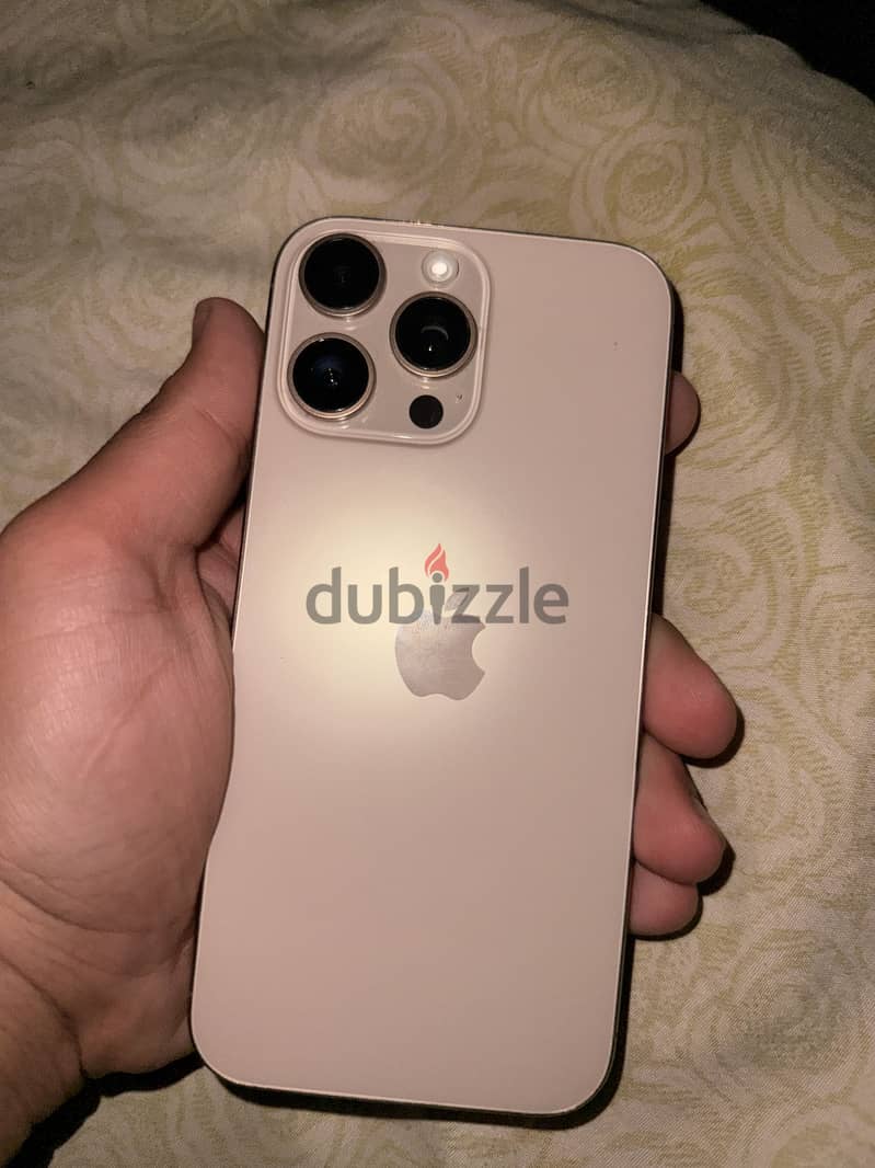 Apple - iPhone 16 Pro Max 3