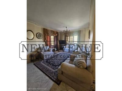 Penthouse in 5th settlement 2 minutes from Silver Star & Saudi Market fully finished 3 bedrooms 3 bathrooms living room + Roof 2 bedrooms 1 bathroom
