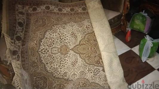 سجاد جديدة بيش في بني واف وايت