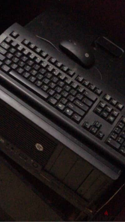 Hp Z420 + ماوس + كيبورد