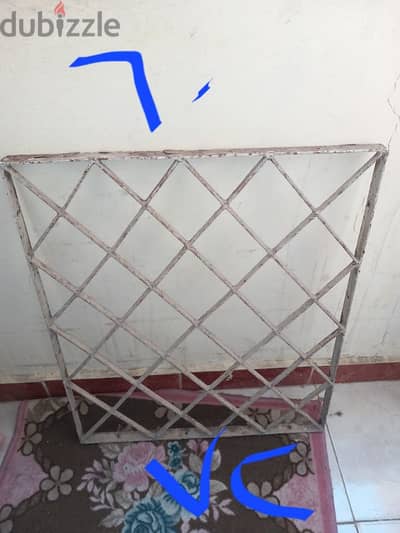 شباك حديد  ٢ مستعمل في ميامي