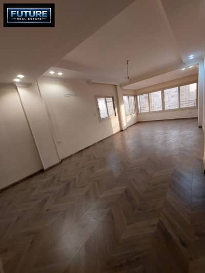 Apartment 180 m on Ahmed Arabi Main Street in Mohandessin