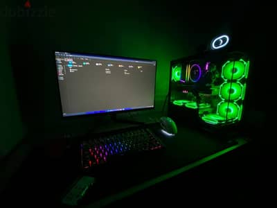 Pc كامل جاهز علي التشغيل فوق الخيال
