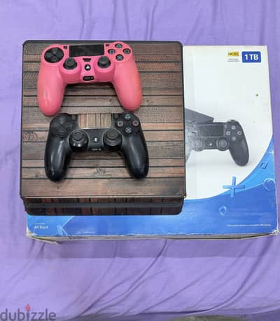 PS4 SLIM 1TB