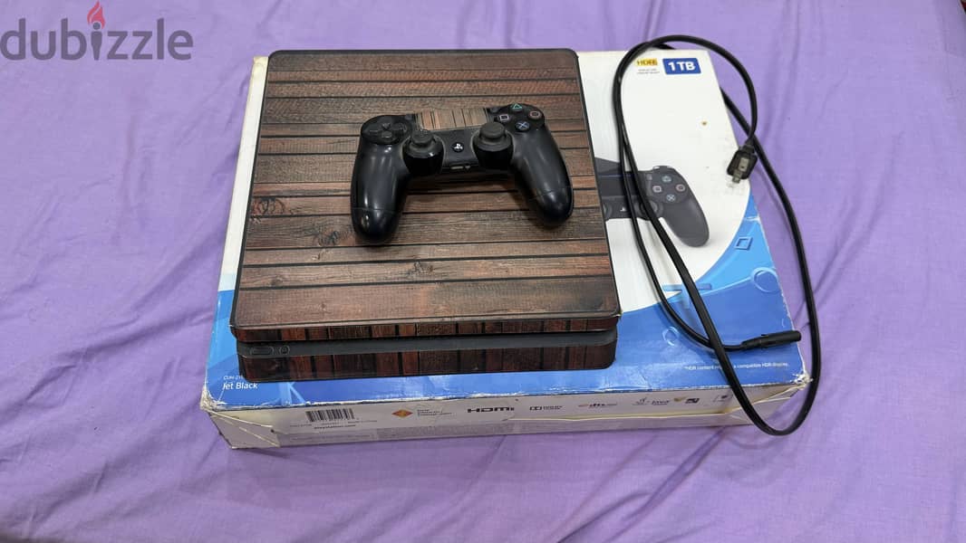 PS4 SLIM 1TB 1
