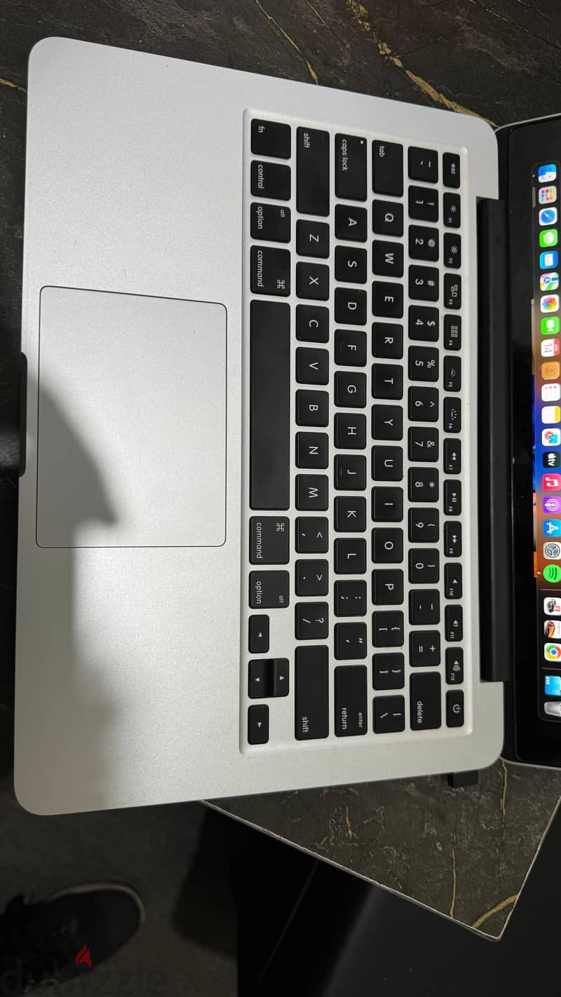 macbook pro 2