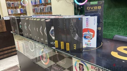 ساعات وايربودز