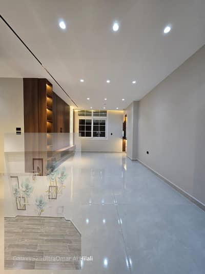 Apartment for sale in Al-Hada'iq Al-Ahram, adjacent at the first old gateway