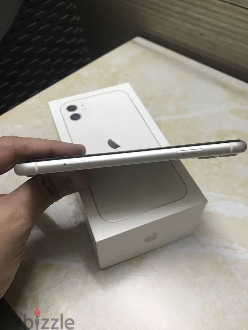 Apple - iPhone 11 3