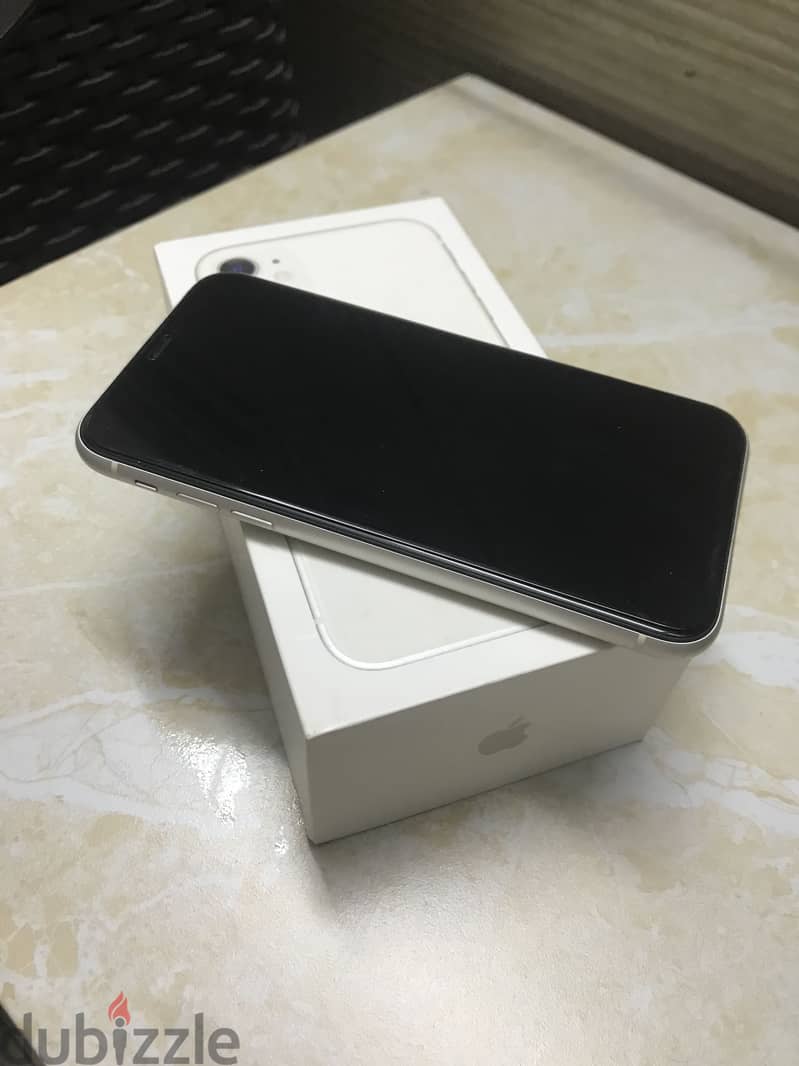 Apple - iPhone 11 7