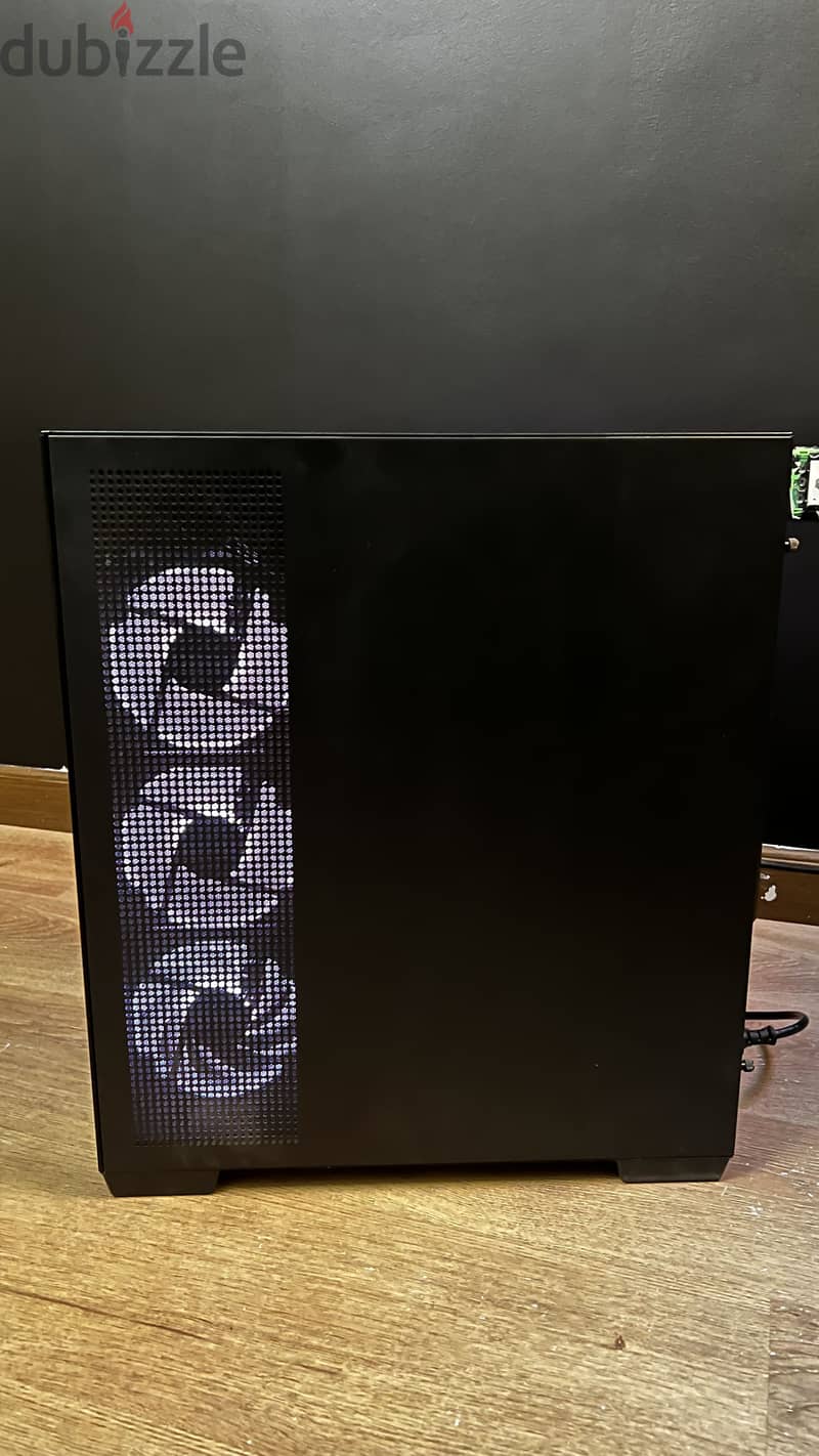 Gigabyte C500P Case 4