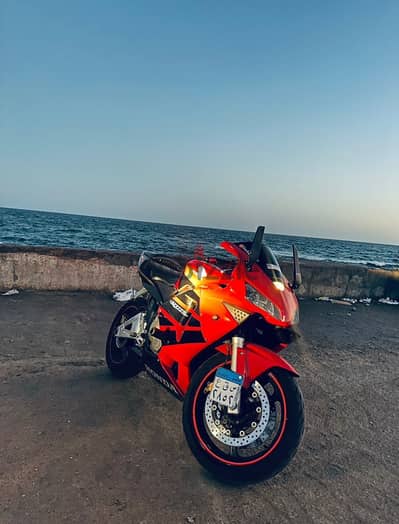 Hondaa 600 RR