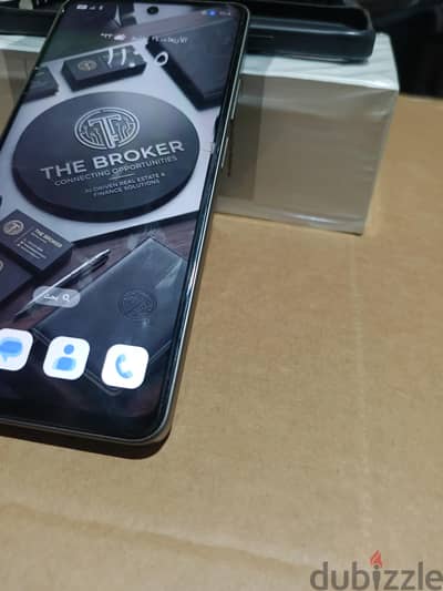 للبيع هاتف OPPO A5 Pro 4G مستعمل بحالة جيدة جدًا، يعمل بكفاءة كاملة