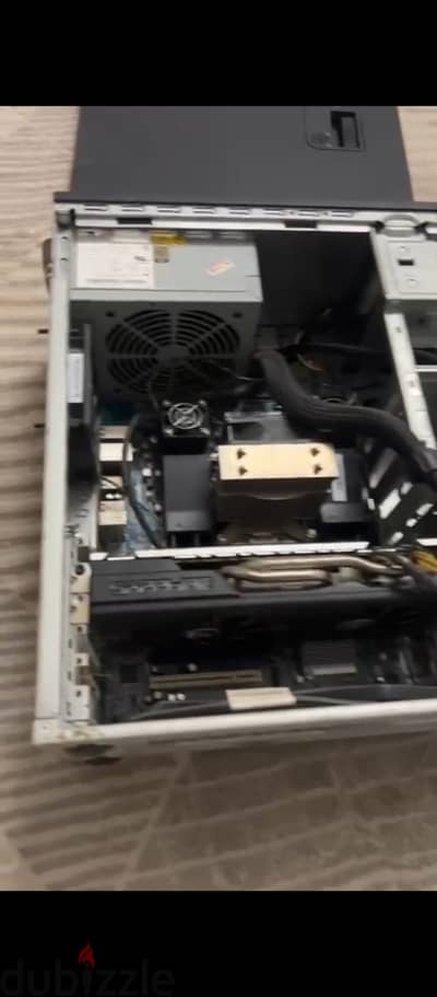 كمبيوتر Lenovo s30 workstation بكارت شاشه RX 590GME 8GB قوي جدا وممتاز