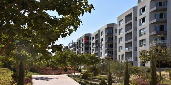 أمام البوليفارد والمزار مباشرة امتلك دوبلكس 411م بحديقة خاصة في زيزينيا المستقبل بمقدم 10% وقسط على 8 سنين