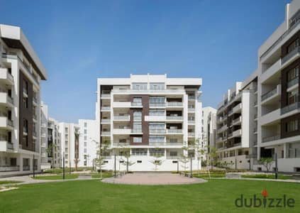 149 m apartment with immediate delivery, fully finished in the R3 neighborhood of the administrative capital, ready for immediate occupancy, in a prime location within a residential neighborhood complete with services, close to schools and malls.