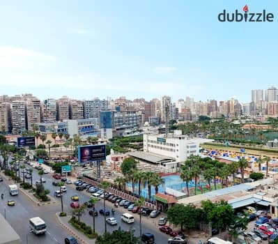 شقة فاخرة للايجار - أول سكن - 235م  ( سموحة -  أمام النادي مباشرةً  - برج براند) 40,000ج شهرياً