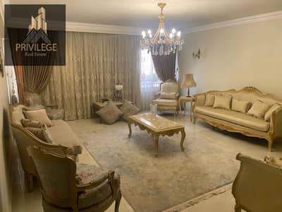 ** Apartment 215 sqm for sale in Zone 13 Zahraa Al-Maadi – 3 rooms and 2 bathrooms and a garage with super lux finishing at a special price**