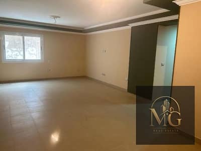 Ground Floor Apartment for Sale in the Heart of New Cairo – Fifth Settlement   Prime location near the American University in Cairo (AUC)