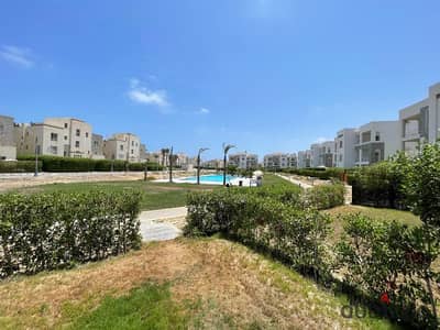 شاليه ارضى بجاردن على حمام سباحه للايجار في امواج الساحل الشمالى بحرى صريح فرش جديد chalet for rent in Amwaj North coast  view pool قريب من ريفيت مول.