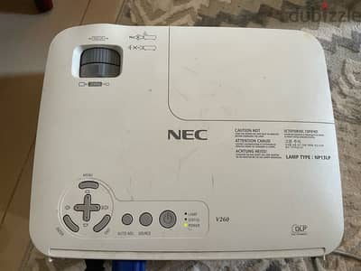 بروجيكتور NEC بحالة الزيرو