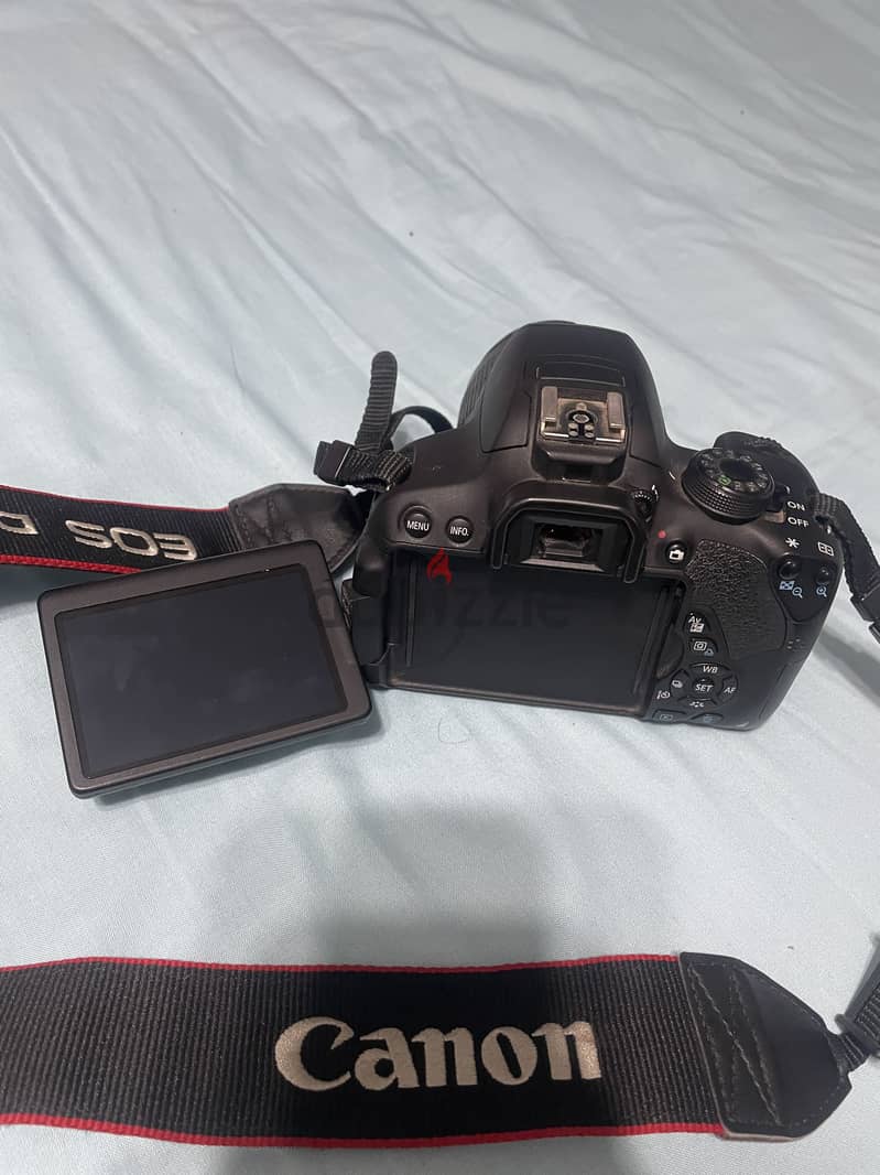 Canon 700D 3