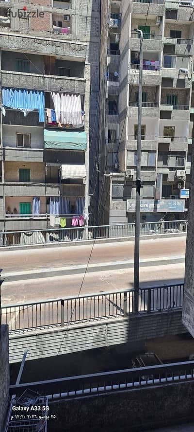 R شقه للبيع عبدالناصر الرئيسي بميامى مساحه 135 متر الدور الثالث  مطلوب 3 مليون و100 للتواصل 01031837709