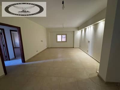 Apartment for rent (including kitchen) in the Fifth Settlement, National Defense Villas area, near Mohamed Naguib Axis. Super-lux finish.