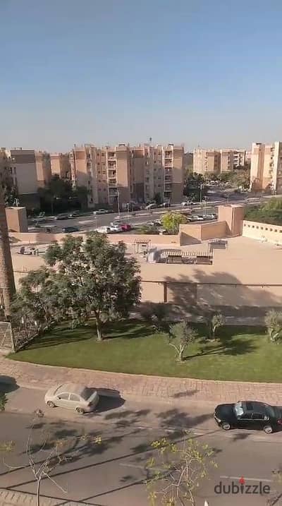 For sale, Madinaty, 96m apartment B7, fully furnished apartment directly on services, special finishing, sale with furniture, excellent location, consisting of two bedrooms including a master bedroom