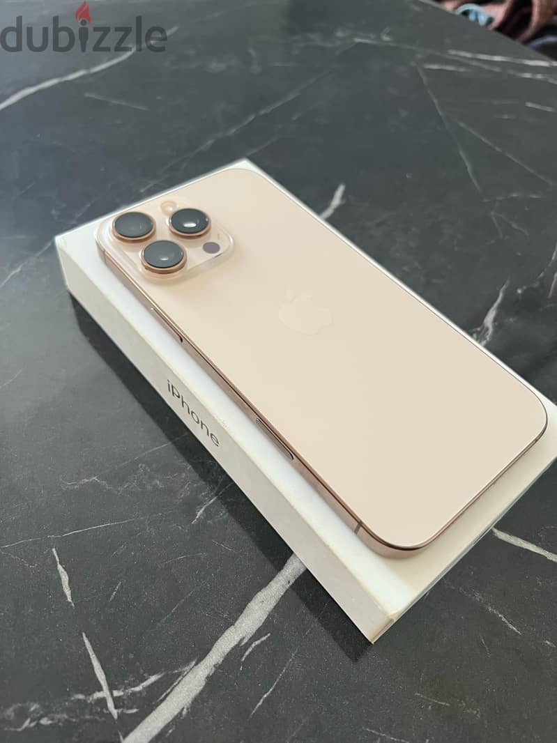 Apple - iPhone 16 Pro Max 1