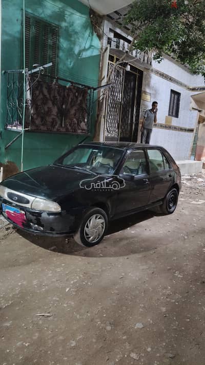 فورد فيستا 2000 للبيع الخصوص