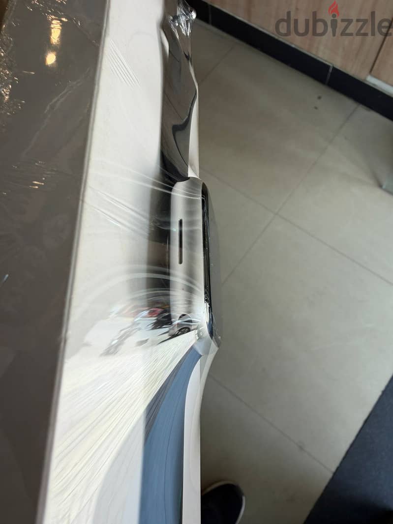 Apple seris 9 b100% 1