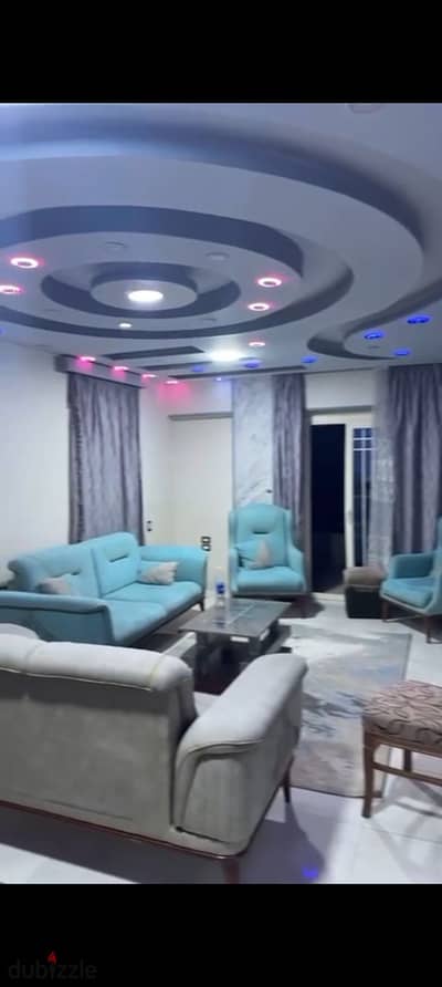 شقه مفروشه بمدينة نصر المربع الذهبي من مكرم عبيد عماره جديده