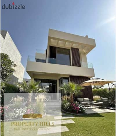 Directly from the owner: Standalone villa in the Fifth Settlement, prime location