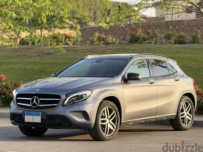 Mercedes-Benz GLA 200 2015
