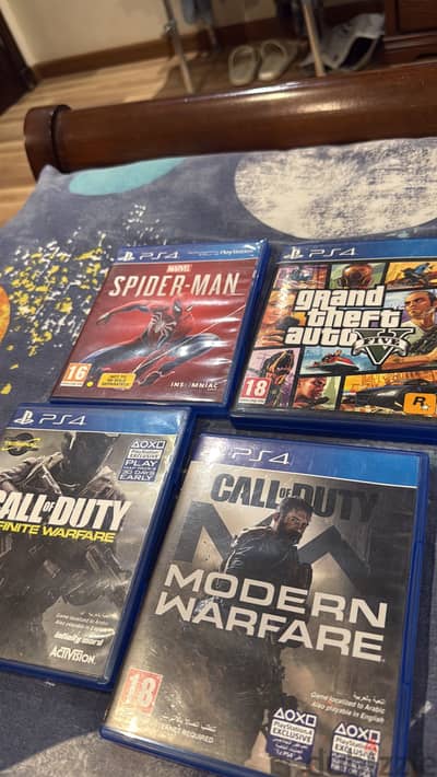 Ps4 good condition with bundle