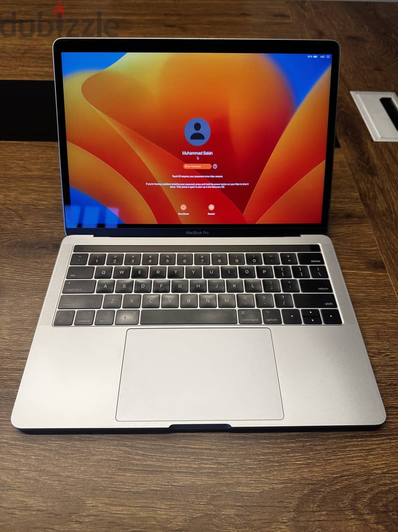 MacBook Pro 2017 with Touch Bar 2