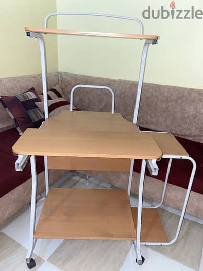 ترابيزه كمبيوتر حالتها ممتازه