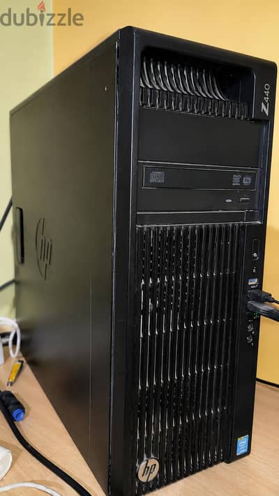 تجميعة للجيمنج والشغل التقيل HP Z440 + RX 580 4G