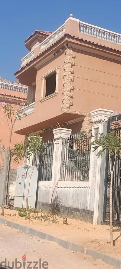 standalone villa من المالك بالتوسعات الشرقيه أمام بالم هيلز