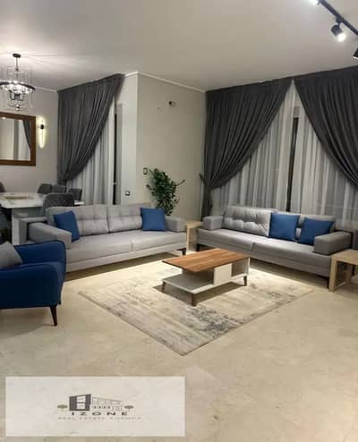 شقة 150متر للبيع في Village Gate القاهرة الجديدة New Cairo 2 غرفة تشطيب كامل موقع متميز مساحات خضراء و بحيرات و خدمات 24 ساعة فرصة استثمار ممتازة