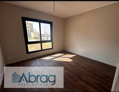 Ground floor apartment with garden for sale, 195 sq m, ready for immediate occupancy, fully finished – O West Compound (O West October)