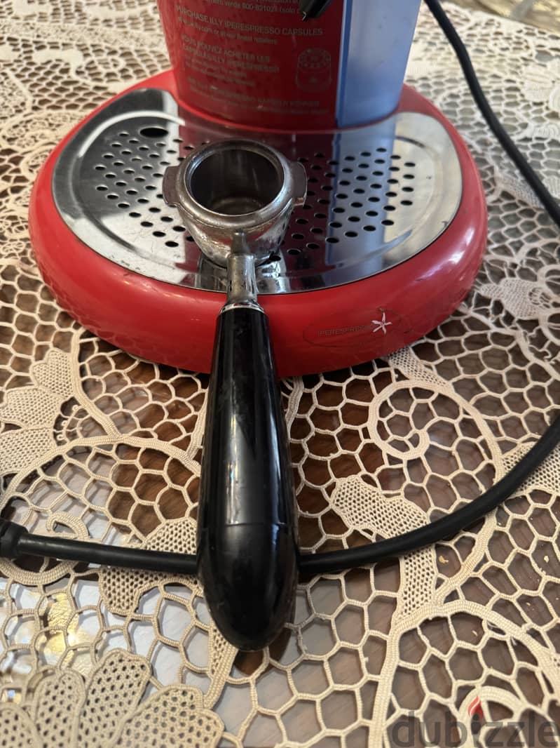 Illy espresso x7 capsule machine-Red 3