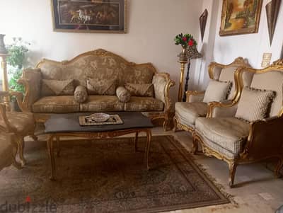 صالون  كنبة و 4 كرسى و 3 تربيزة