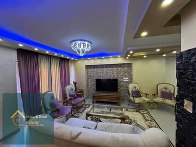 Apartment for rent in the heart of Zahraa El Maadi, located in a prestigious area and close to all services and amenities. 