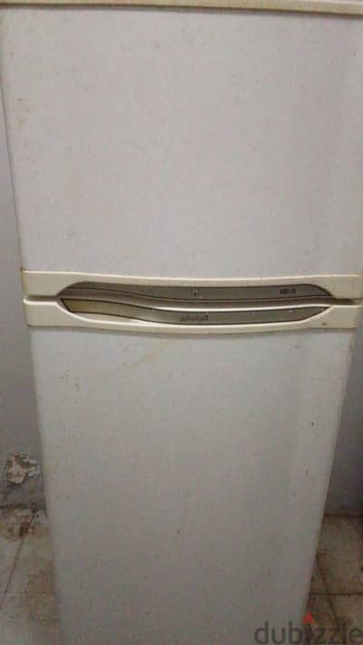 ثلاجه كريازى ديفروست 280 لتر حاله ممتازه