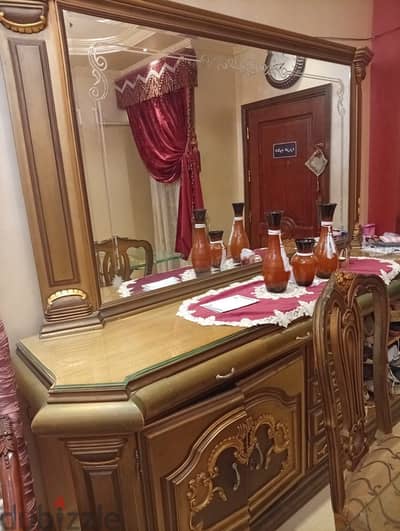 بوفيه بحاله ممتازه