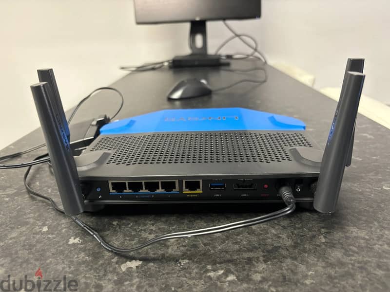 Linksys WRT3200ACM 3200 Mbps Wireless Router Mint Condition 1