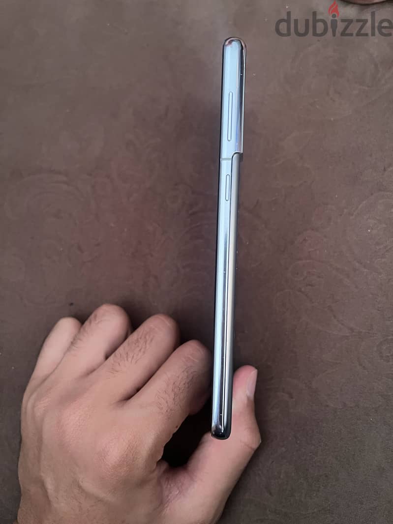 Samsung S21 Plus 1